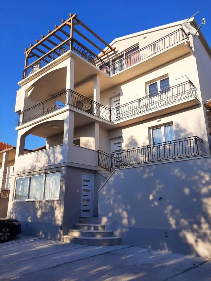 Pink Paradiso Apartment Rogoznica  Exterior photo